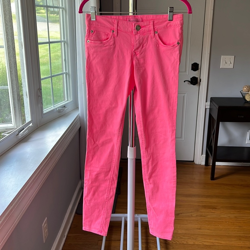 Express bright pink jeggings. Size 0